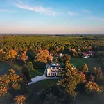 Chateau Leognan, Domaine Viticole - Proche Bordeaux Отель Леоньян