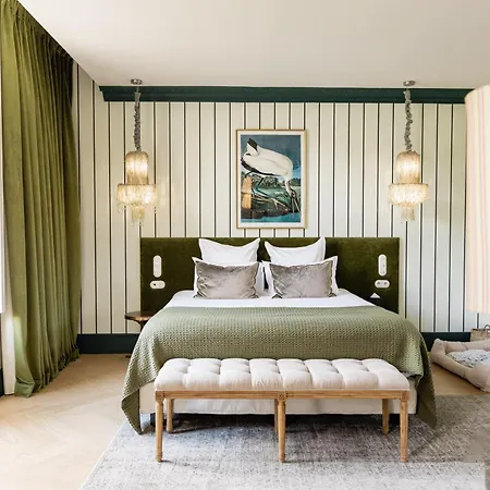 Chateau Leognan, Domaine Viticole - Proche Bordeaux Hotel 5*