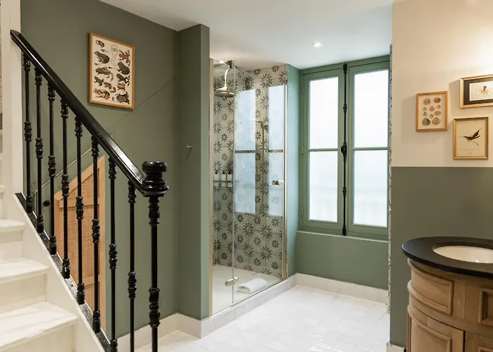 Château De Hotel Léognan