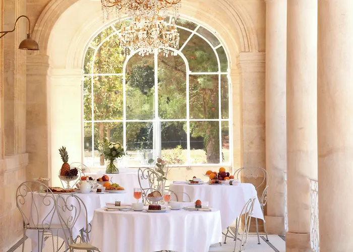 Chateau Leognan, Domaine Viticole - Proche Bordeaux Hotel Léognan