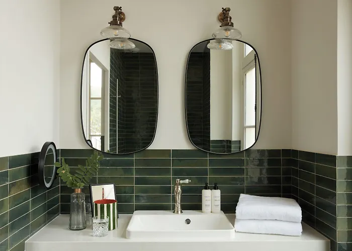 Château De Hotel Léognan